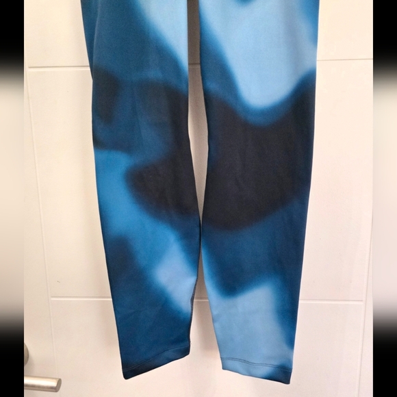 Nike Yoga Dry Fit Women's Blue Patterned Leggings Sz M - Picture 4 of 9